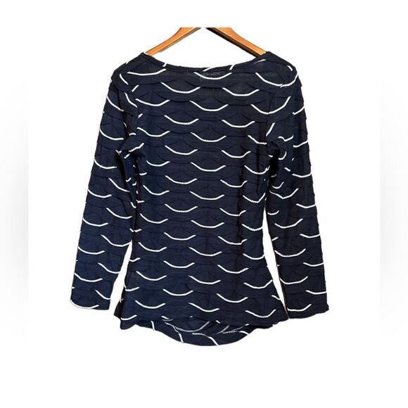 3 for $30! Max studio navy scallop sweater - Picture 11 of 11